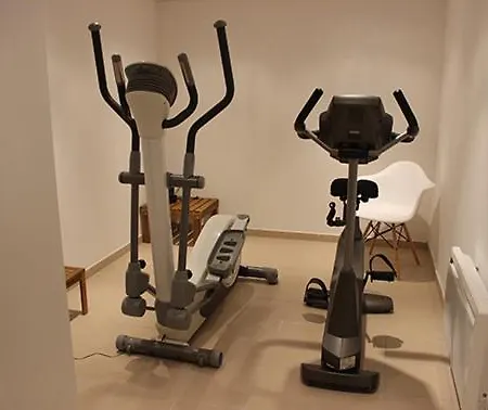 אתר נופש Lou Riou Village 3*