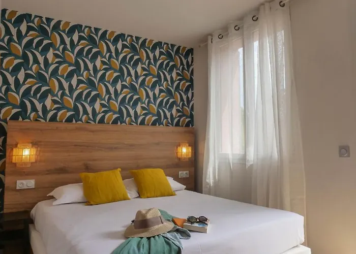 Ośrodek wypoczynkowy Lou Riou Village 3*