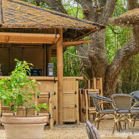 Village Lou Riou Station touristique Saint-Tropez