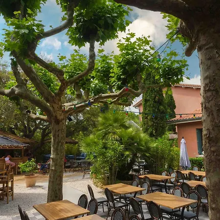 Village Lou Riou Station touristique Saint-Tropez