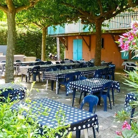 Lou Riou Village 度假村 3*